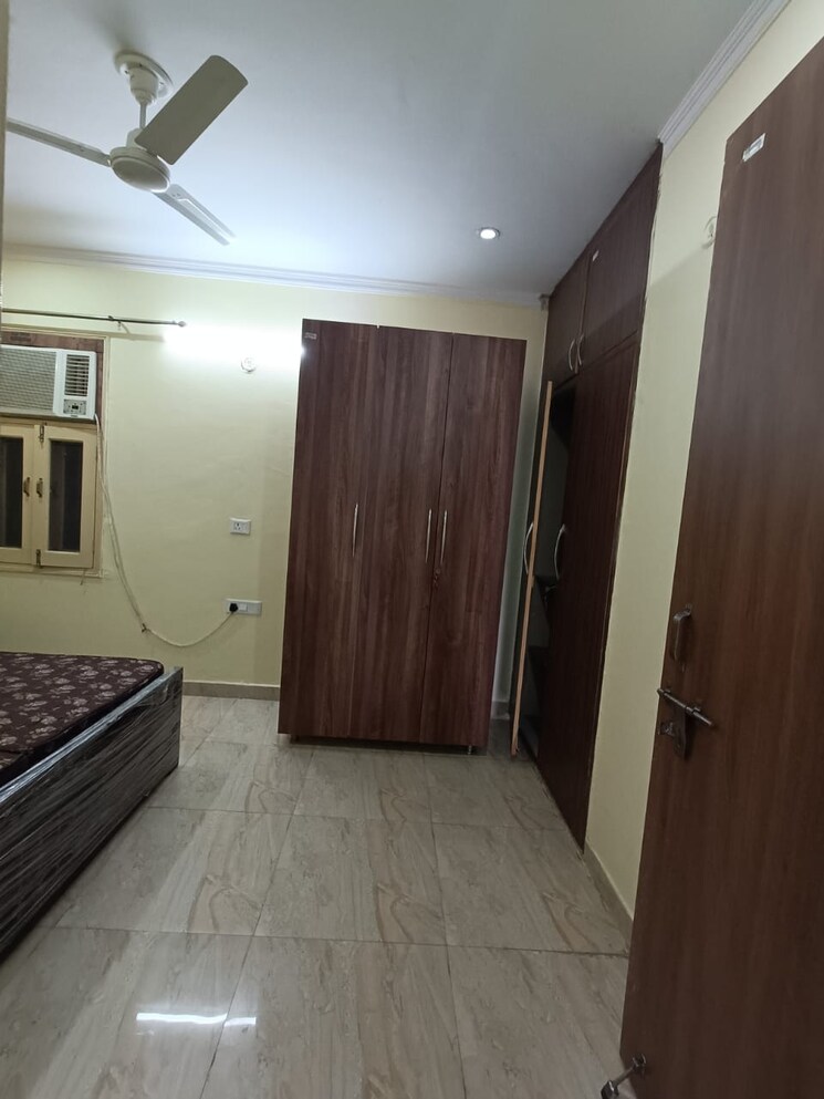 Room, sector 40 2.5 Bedroom 2250 Sq.Ft. Apartment In Sector 40 Gurgaon 6502611
