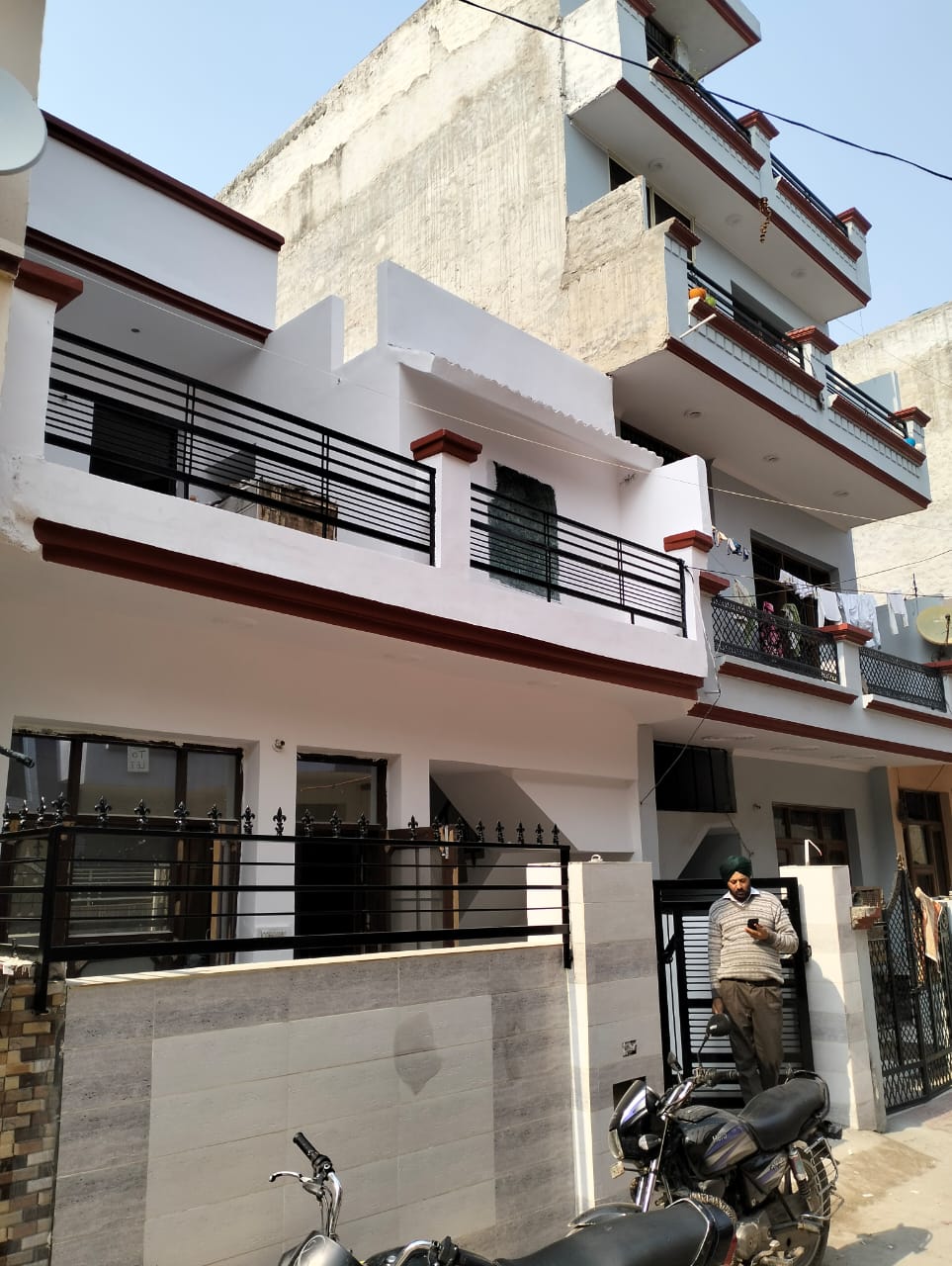 Resale 5 Bedroom 3995 Sq.Ft. Villa in Patiala Road Zirakpur 6340416