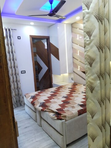 Bedroom in 3 BHK Builder Floor at Dwarka Mor – for Rent