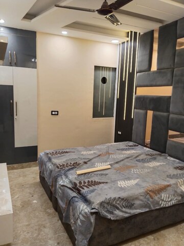 Bedroom in 3 BHK Builder Floor at Dwarka Mor – for Rent