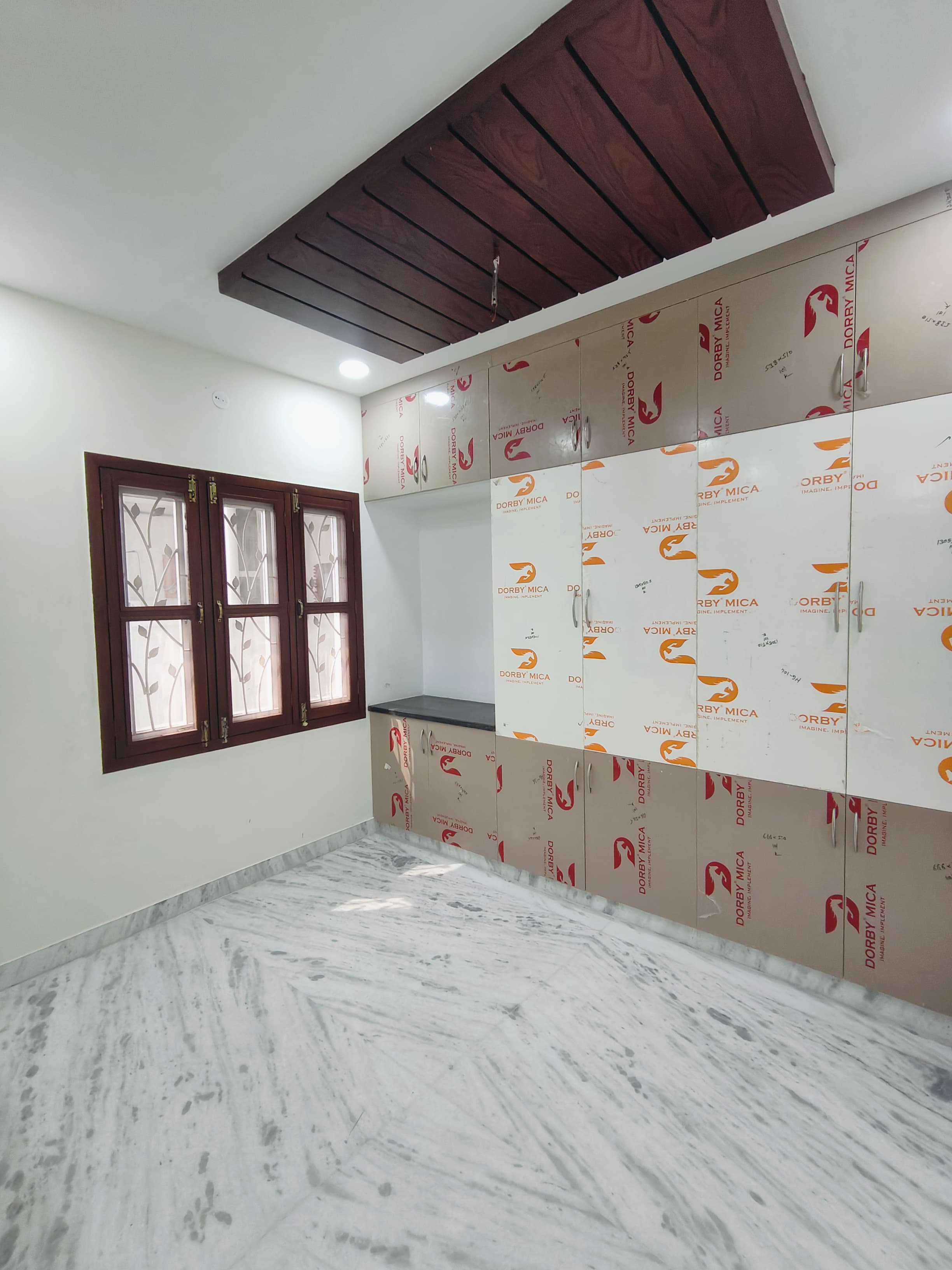 Resale 3 Bedroom 2300 Sq.Ft. Villa in Mahatma Gandhi Inner Ring Road