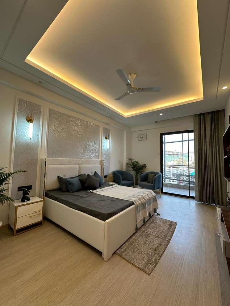 4 Bedroom 300 Sq.Yd. Builder Floor in Central Gurgaon Gurgaon
