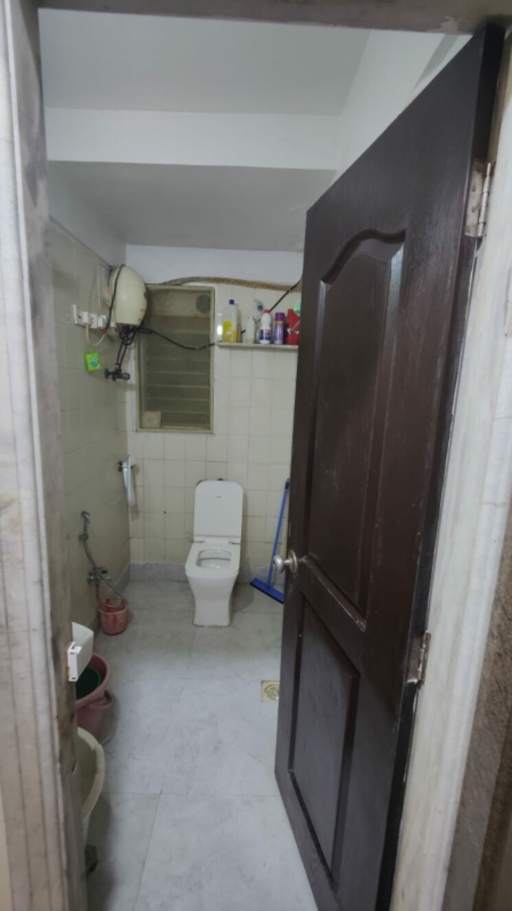 Bathroom, patrakar-society-skyline-apartments 2 Bedroom 630 Sq.Ft. Apartment In Thane East Thane 6513025