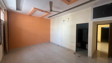 Room in 3 BHK Villa at Patrakar Colony – for Rent