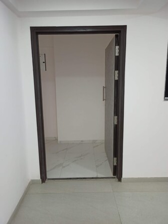 Commercial Office Space 700 Sq.Ft. For Resale in Louis Wadi Thane  6515822