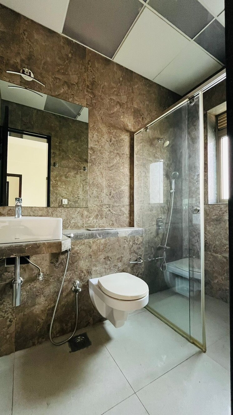 Bathroom, l-t-emerald-isle 4 Bedroom 2200 Sq.Ft. Apartment In Powai Mumbai 6515831