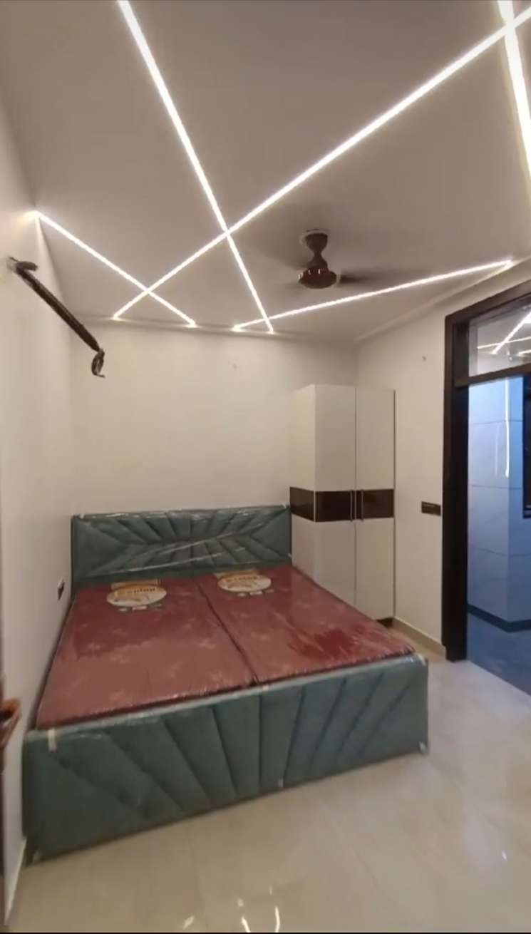 2.5 Bedroom 60 Sq.Yd. Builder Floor in Vishwas Park Delhi