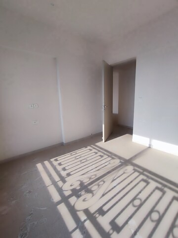 Bedroom in 2 BHK Apartment at Hiranandani Fortune City, New Panvel – for Sale