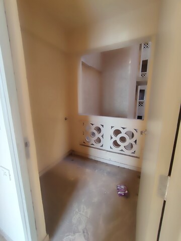 Utility Room in 2 BHK Apartment at Hiranandani Fortune City, New Panvel – for Sale