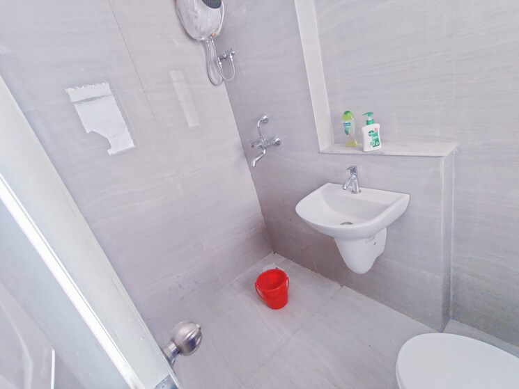 Bathroom, sheth-zuri 1 Bedroom 426 Sq.Ft. Apartment In Majiwada Thane 6517360