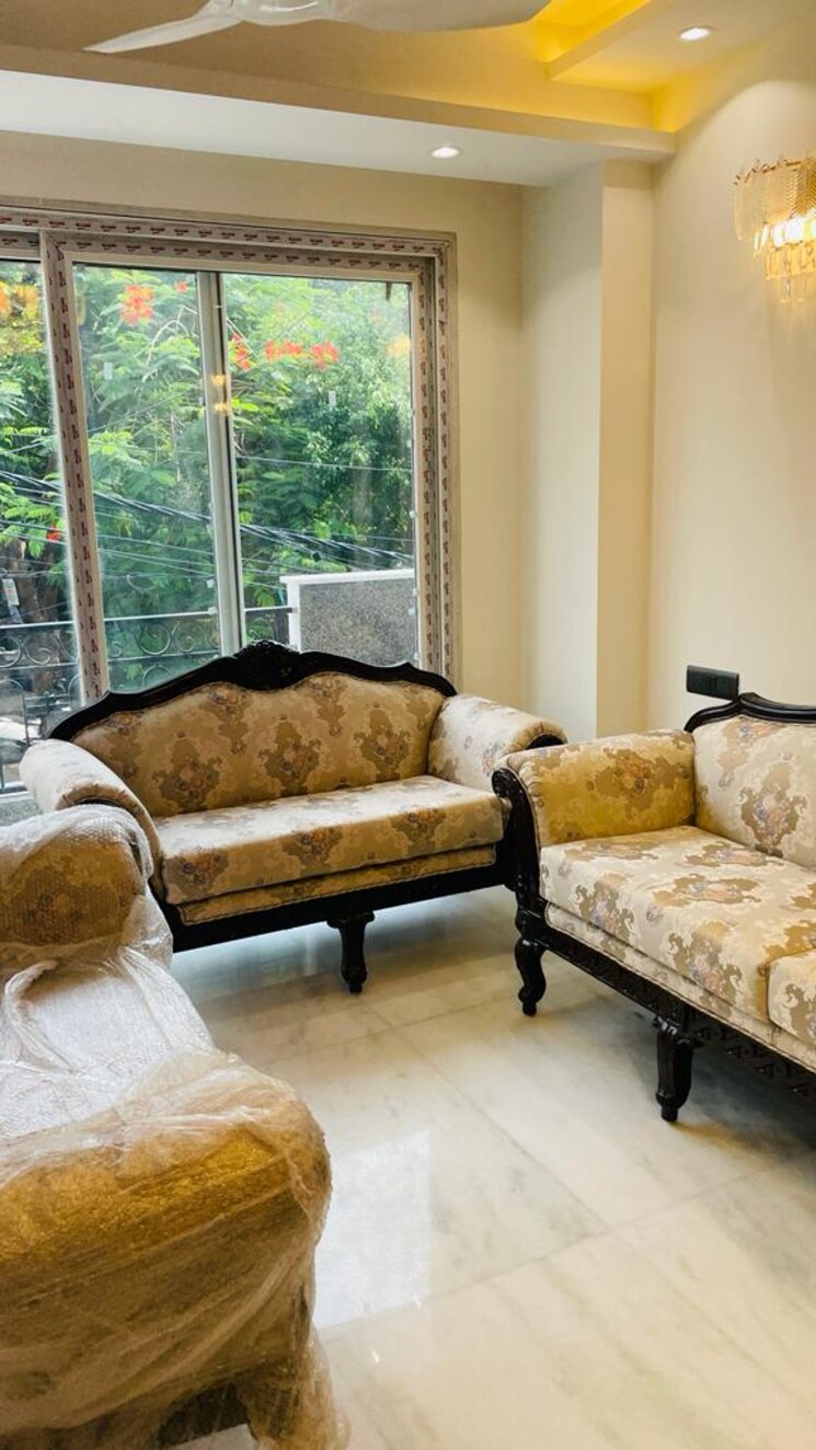 Living Room, safdarjung enclave 3 Bedroom 125 Sq.Ft. Builder Floor In Safdarjung Enclave Delhi 6517909