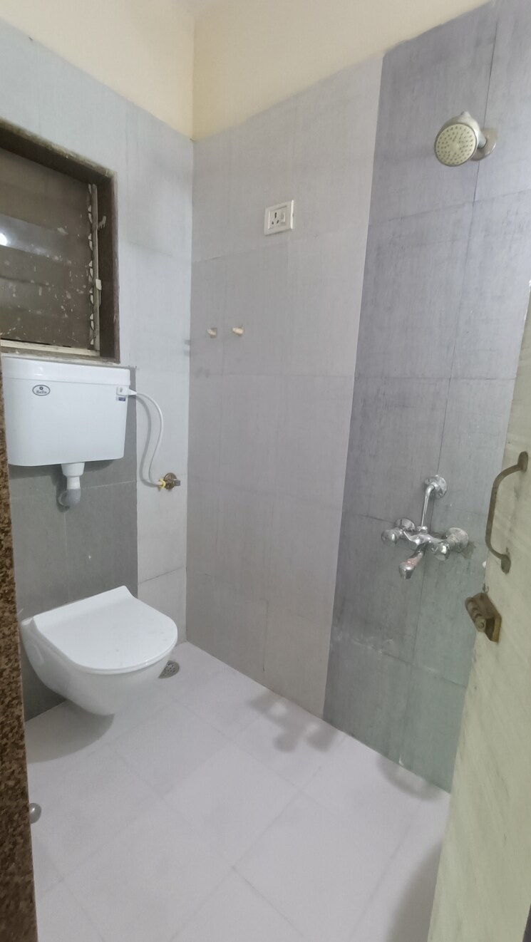 Bathroom, susheel-narmada-chs 2 Bedroom 1112 Sq.Ft. Apartment In Old Panvel Navi Mumbai 6520667