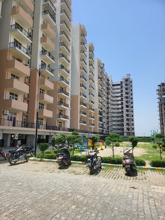 2 BHK Apartment For Resale in Gaur City 2 - 11th Avenue Noida Ext Sector 16c Greater Noida  6522320