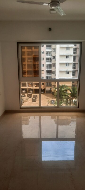 Bedroom in 2 BHK Apartment at Platinum Life, Andheri West – for Rent