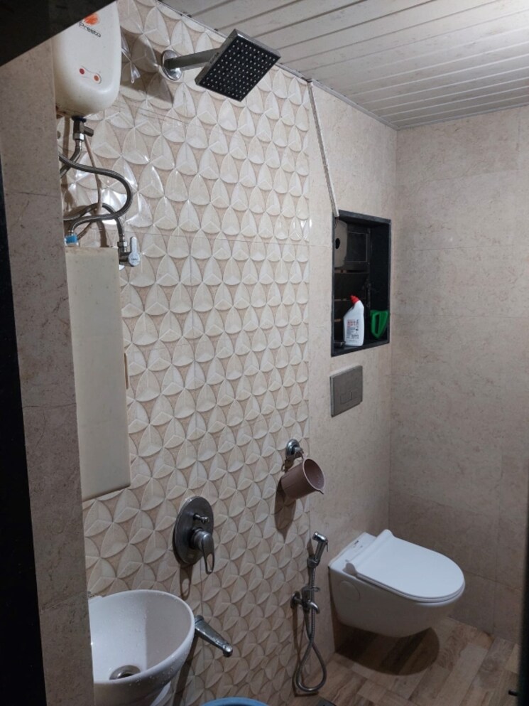 Bathroom, nilkanth-dhara-chs 2 Bedroom 850 Sq.Ft. Apartment In Khanda Colony Navi Mumbai 6522620