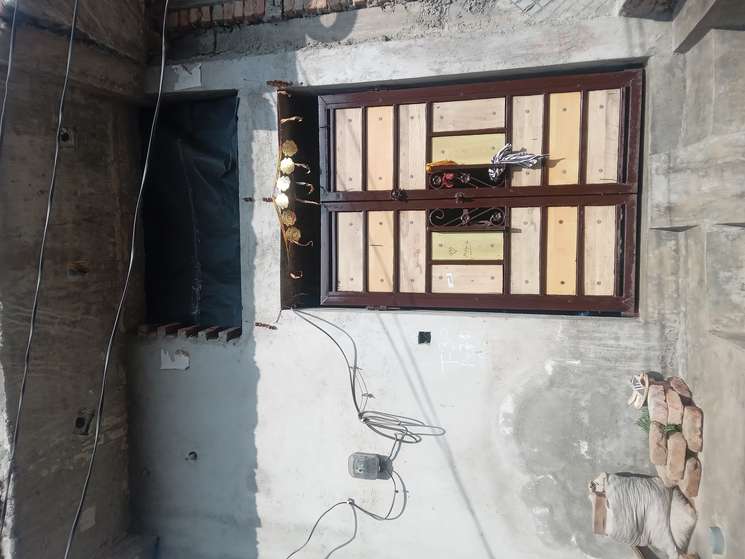 1.5 Bedroom 50 Sq.Yd. Independent House in Rajiv Colony Faridabad