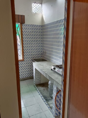Bathroom in Studio Builder Floor at Lajpat Nagar – for Rent