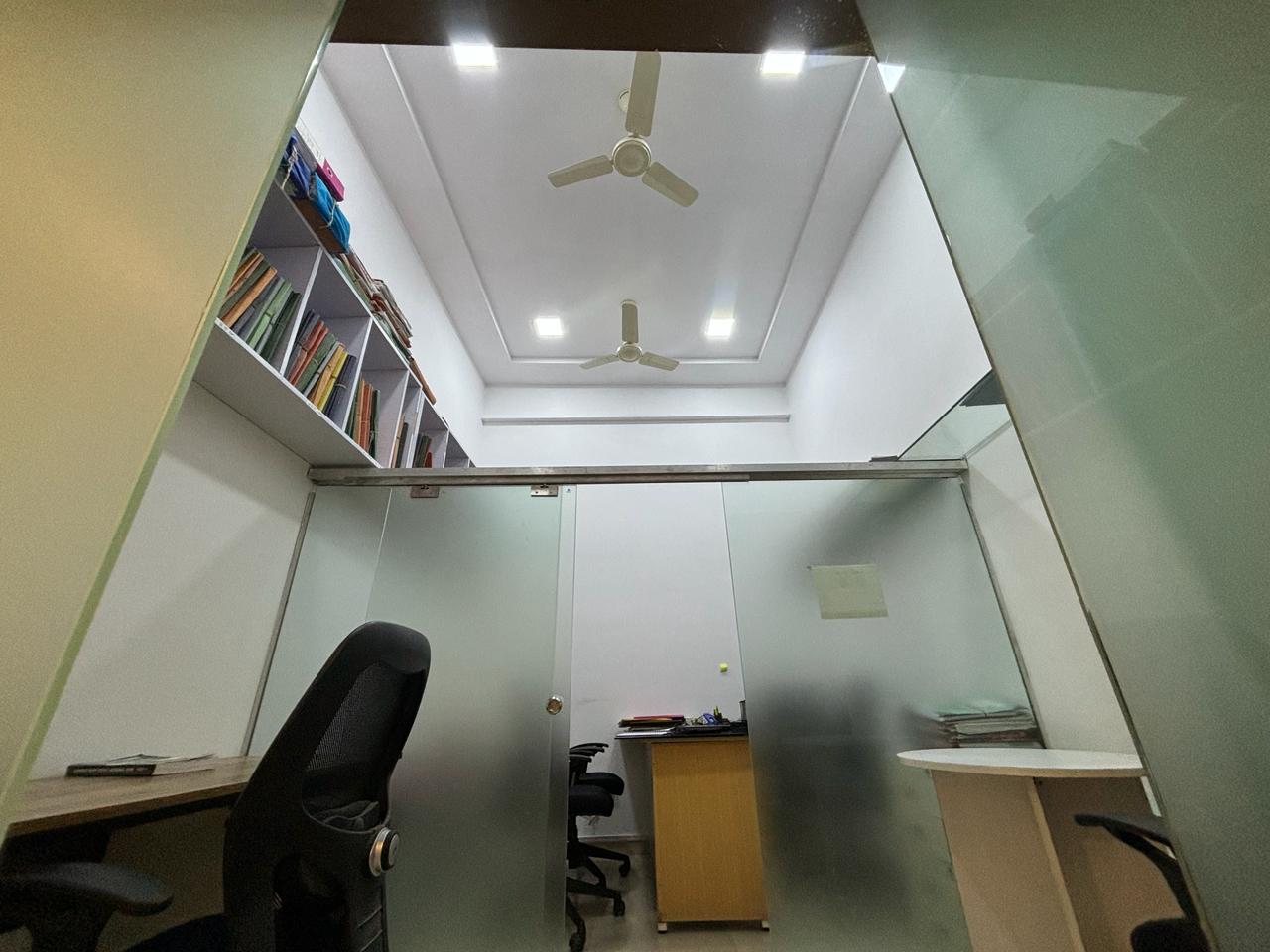 Rental Commercial Office Space 252 Sq.Ft. in Rustomjee Eaze Zone Mall