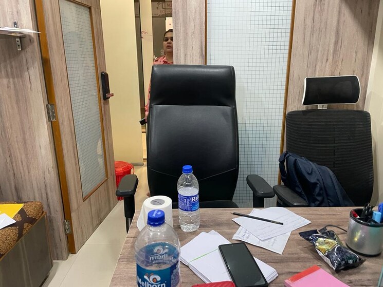 Team Area, rustomjee-eaze-zone-mall Commercial Office Space 220 Sq.Ft. In Malad West Mumbai 6524498