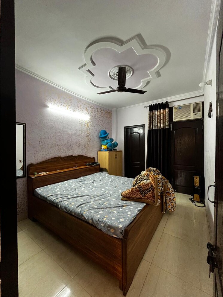 Bedroom, metro-suites-glitz 3 Bedroom 1895 Sq.Ft. Apartment In Vasundhara Sector 2 Ghaziabad 6524954