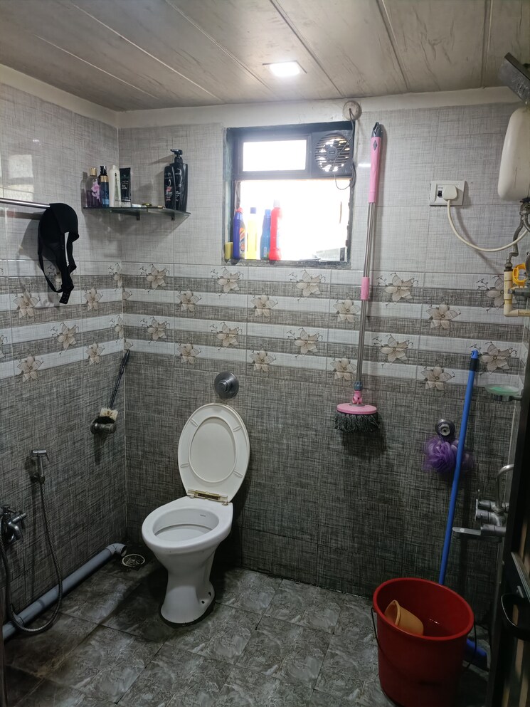 Bathroom, rosa-elite 4 Bedroom 1600 Sq.Ft. Villa In Bhayandarpada Thane 6525114