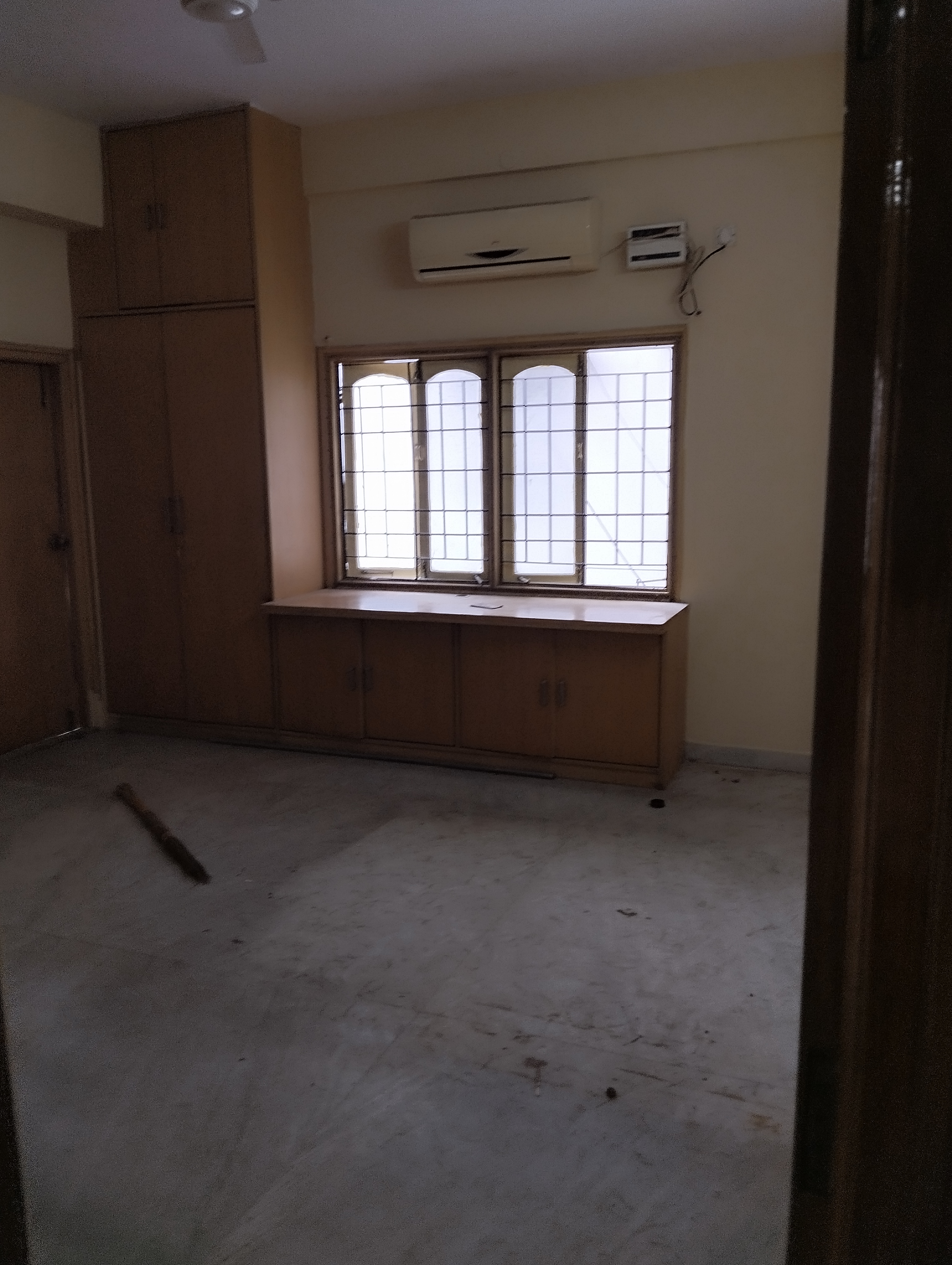 Rental 3 Bedroom 1800 Sq.Ft. Apartment in Uma Towers, Begumpet