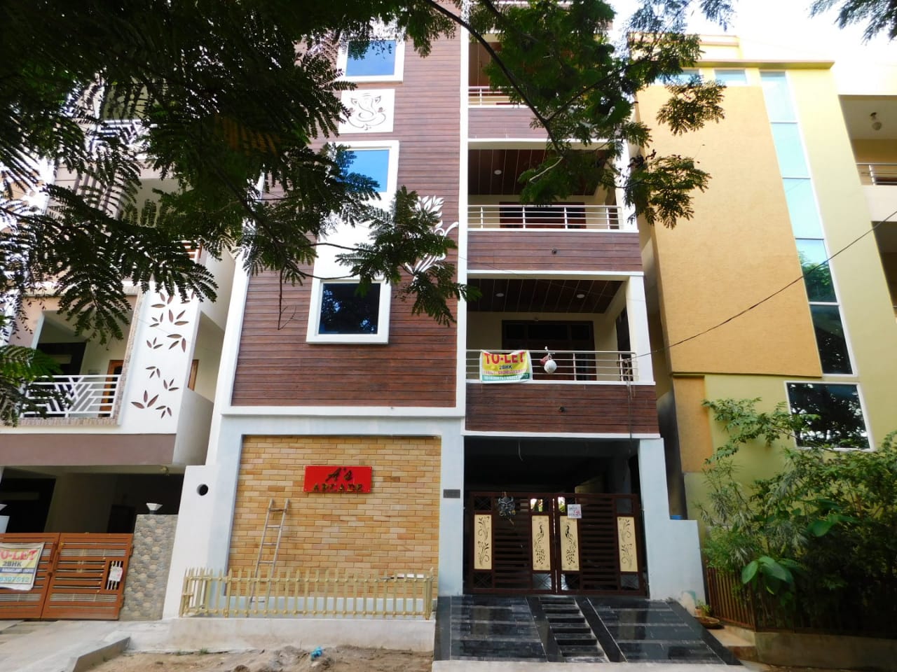 Resale 6+ Bedroom 6500 Sq.Ft. Independent House in Gachibowli Hyderabad