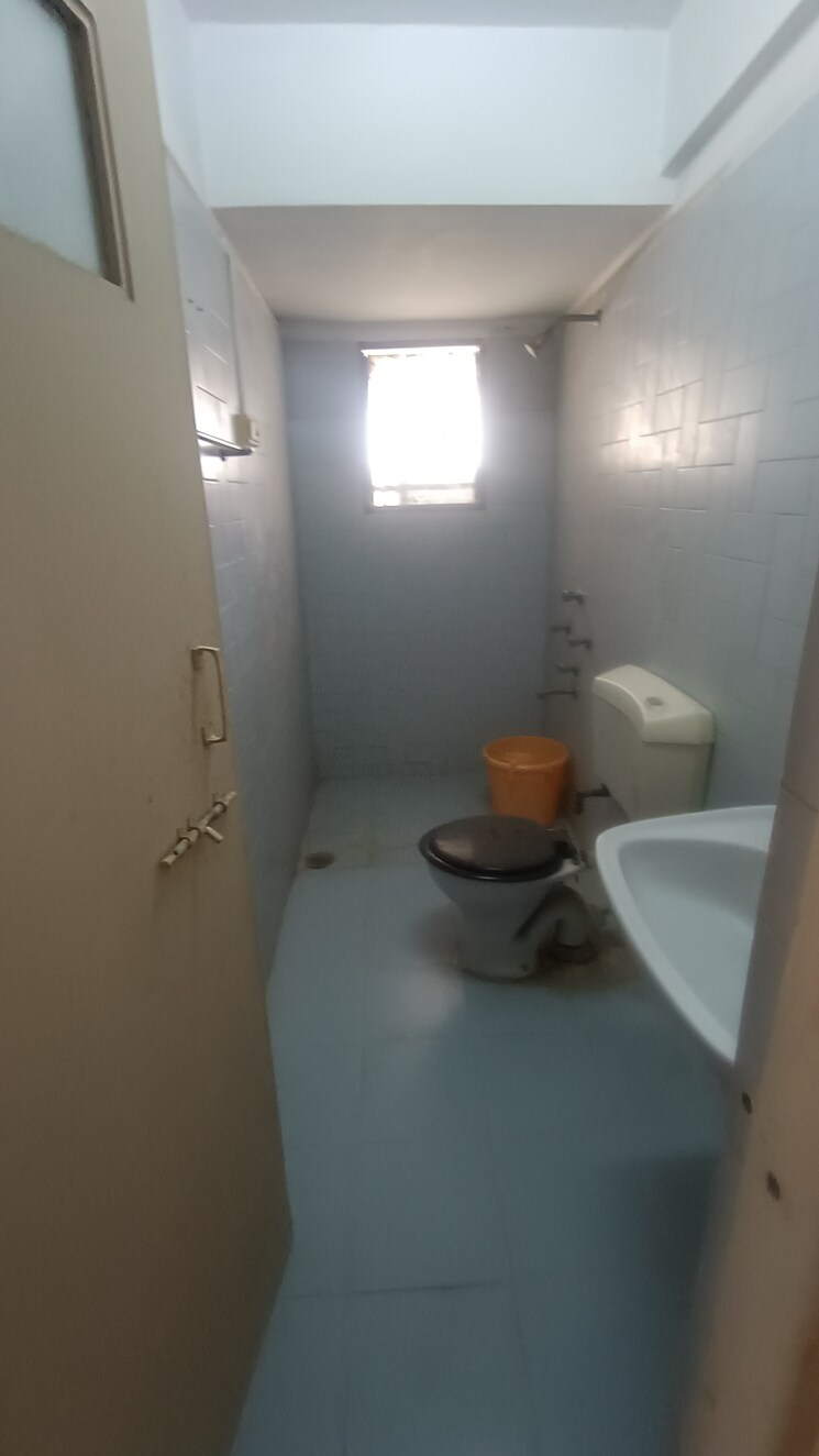 Bathroom, eden-woods-complex 2 Bedroom 850 Sq.Ft. Apartment In Manpada Thane 6530467