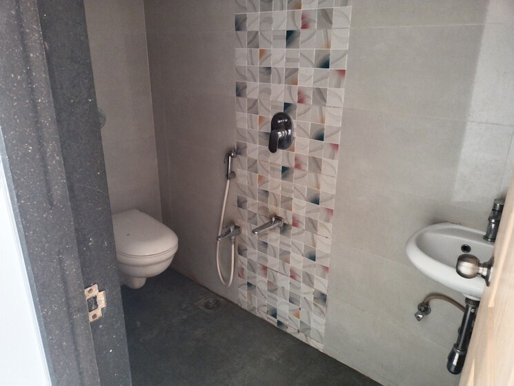 Bathroom, aditya-laxmi-keshav 3 Bedroom 900 Sq.Ft. Apartment In Naupada Thane 6530959