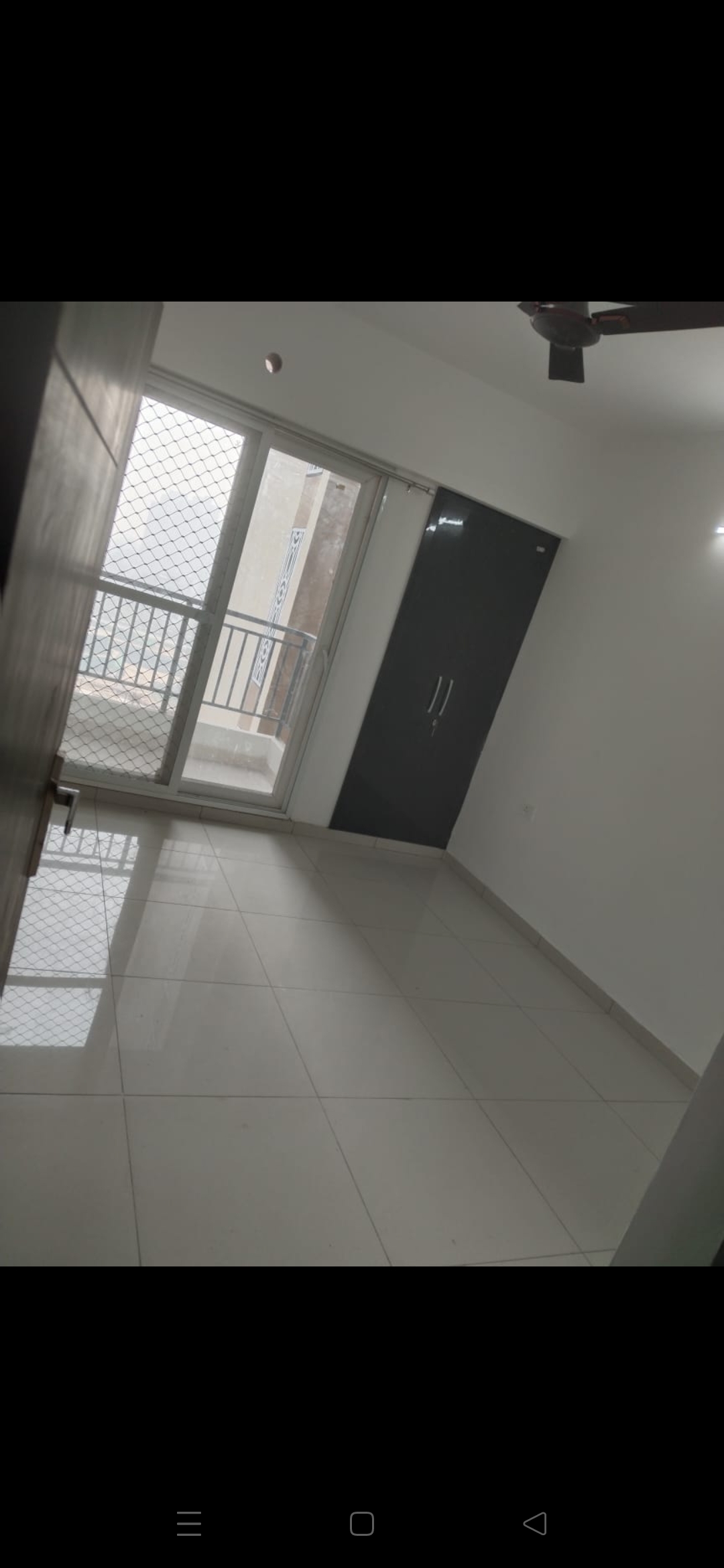 Rental 3 Bedroom 1385 Sq.Ft. Apartment in Noida Golf Course Noida 6531611