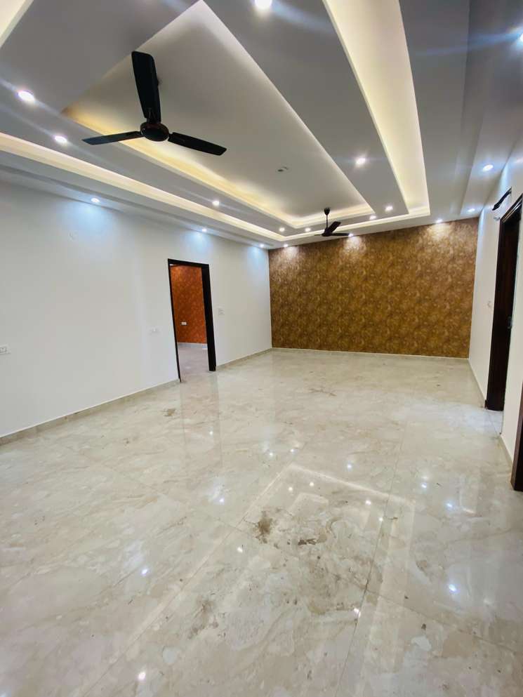 4 Bedroom 250 Sq.Yd. Builder Floor in Sector 88 Faridabad