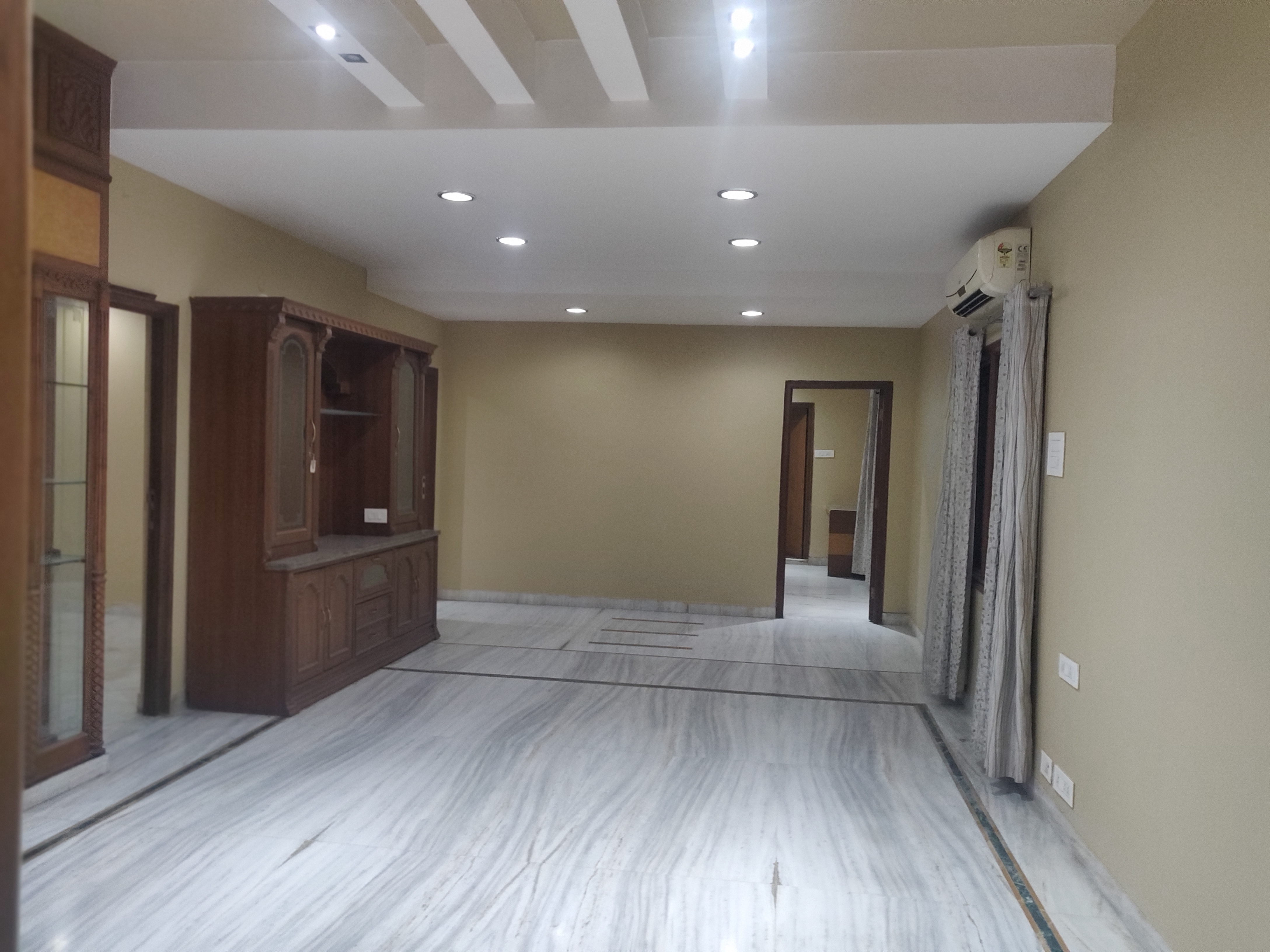 Flats for Rent in Srinagar Colony Hyderabad 4+ Flats / Apartments on