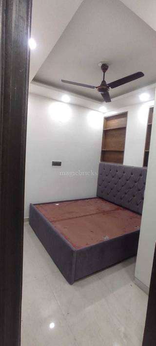 3 Bedroom 133 Sq.Yd. Builder Floor in Nirman Vihar Delhi