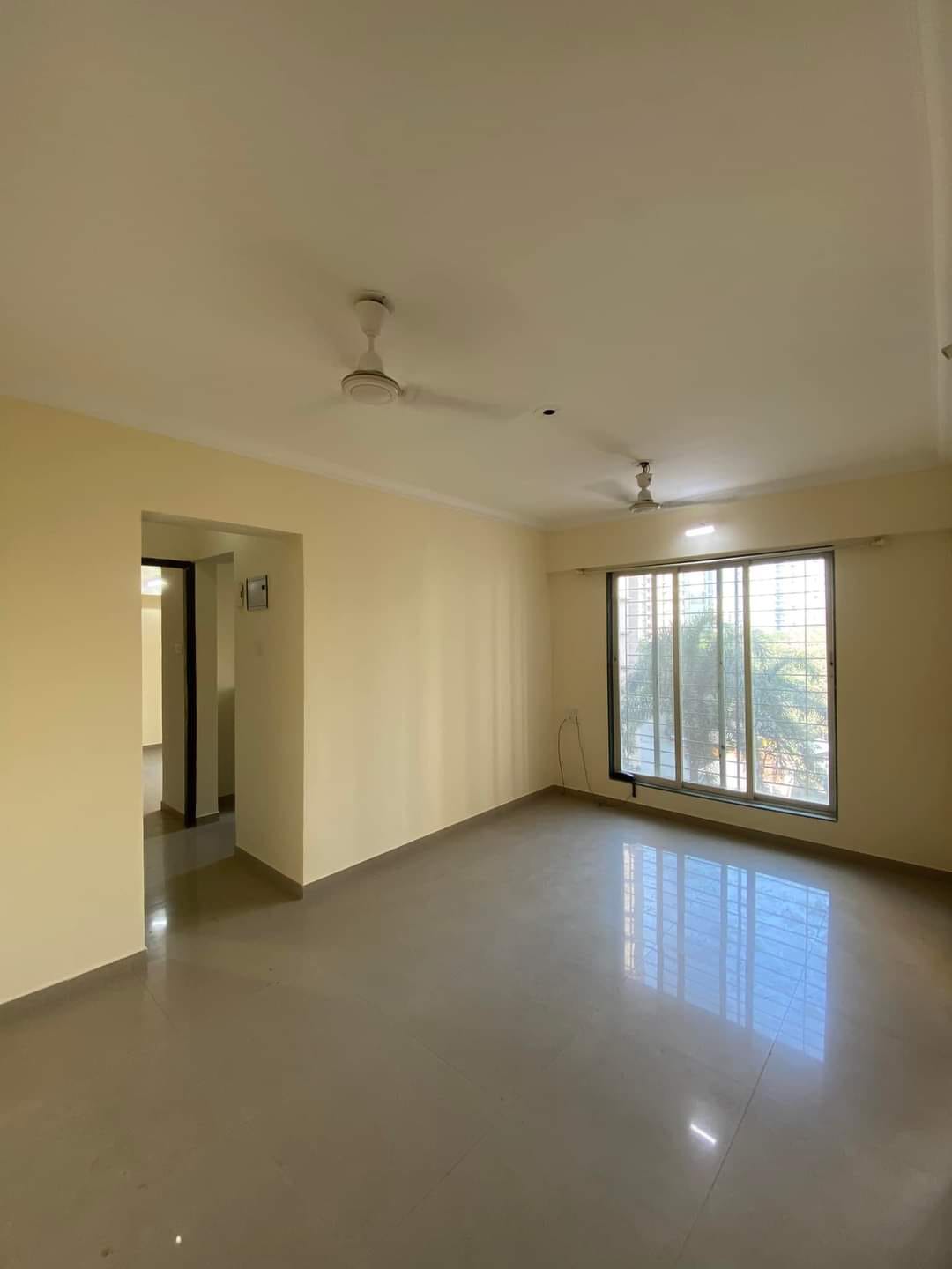 1.5 BHK Apartment For Resale in Mahavir Kalpavruksha Ghodbunder Road Thane  6535584