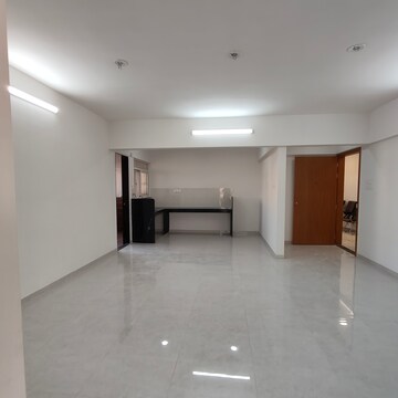 Room in 2 BHK Apartment at Brahma Avenue, Kondhwa – for Rent