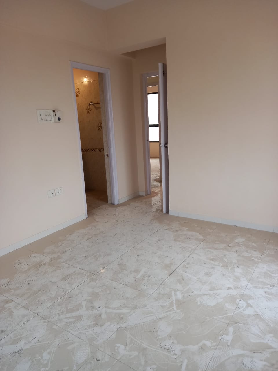 Rental 2.5 Bedroom 550 Sq.Ft. Builder Floor in RWA Flats New Ashok