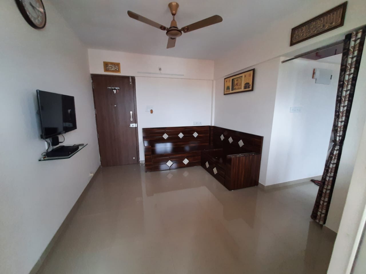 1 BHK Apartment For Rent in Mayuri Infinity