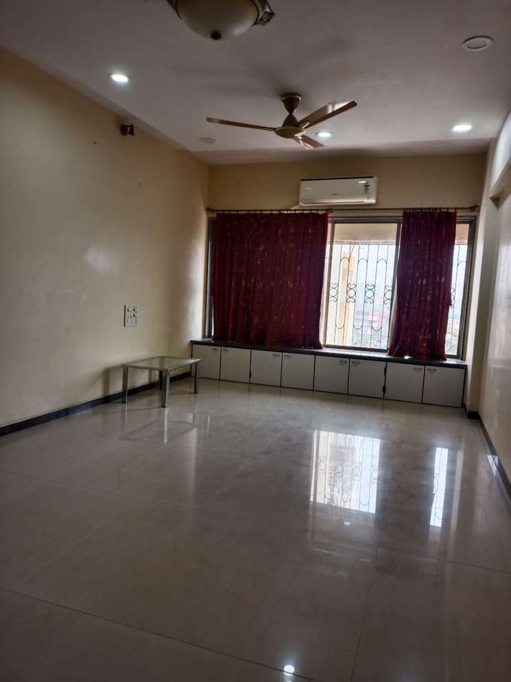 2 Bedroom 900 Sq.Ft. Apartment in Juhu Mumbai