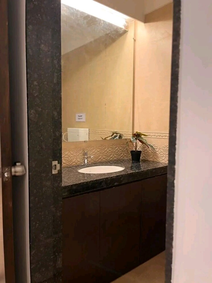 Bathroom, lodha-crown-kolshet 2 Bedroom 530 Sq.Ft. Apartment In Kolshet Road Thane 6541565