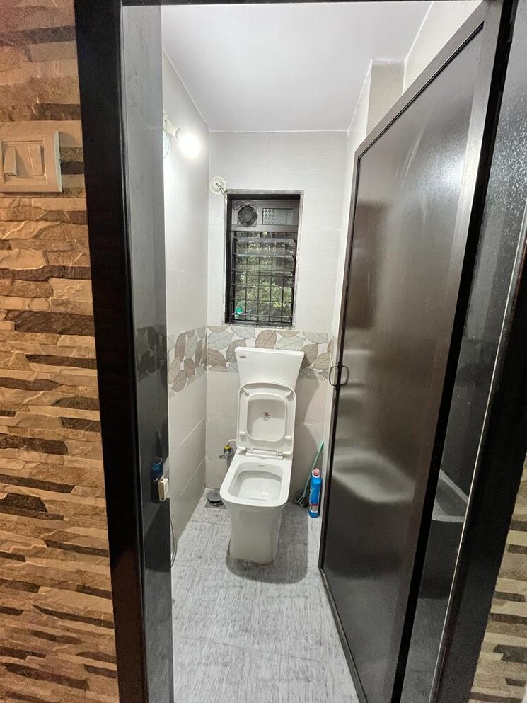 Bathroom, ahilya-chs-panch-pakhdi 1 Bedroom 470 Sq.Ft. Apartment In Panch Pakhadi Thane 6541582