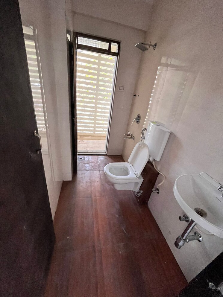 Bathroom, ahilya-chs-panch-pakhdi 1 Bedroom 470 Sq.Ft. Apartment In Panch Pakhadi Thane 6541582