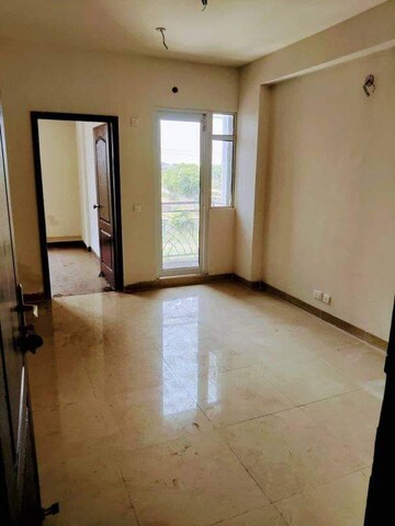 Room in 1.5 BHK Independent House at Chattarpur – for Rent