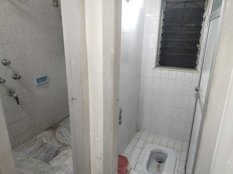 Bathroom, swaralata-apartments 2 Bedroom 670 Sq.Ft. Apartment In Naupada Thane 6543781