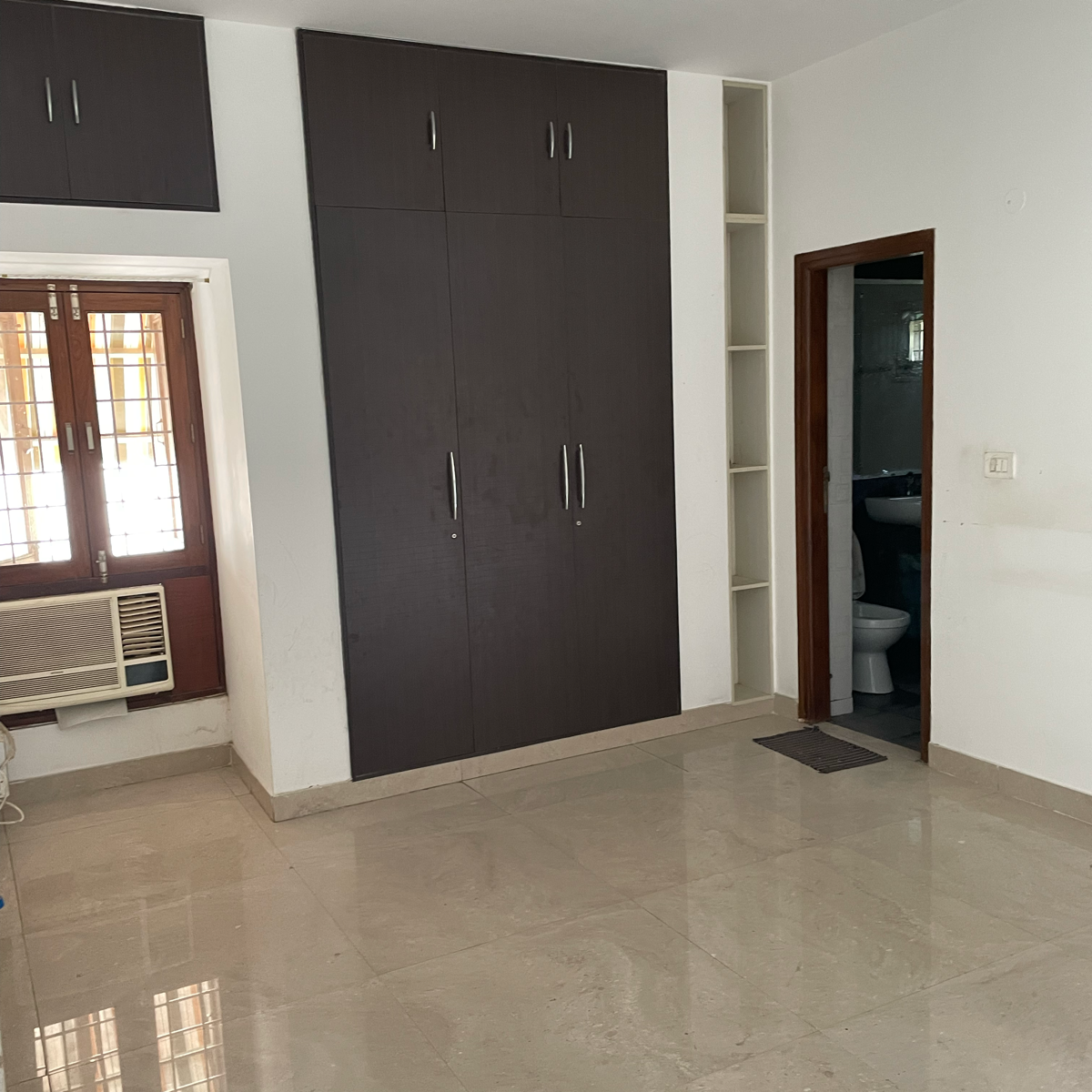 3 BHK Apartment For Rent in AWHO Brahmaputra Apartments Sector 29 Noida 6544309