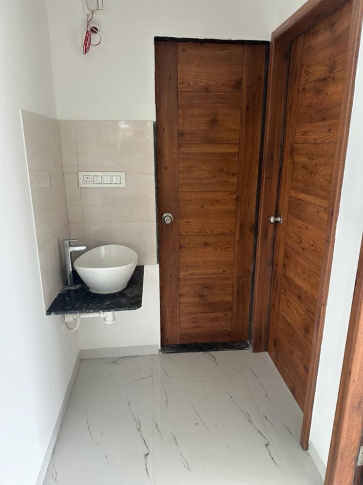 Attached Bathroom, venkatesh-erandwane-central 3 Bedroom 1084 Sq.Ft. Apartment In Erandwane Pune 6544932