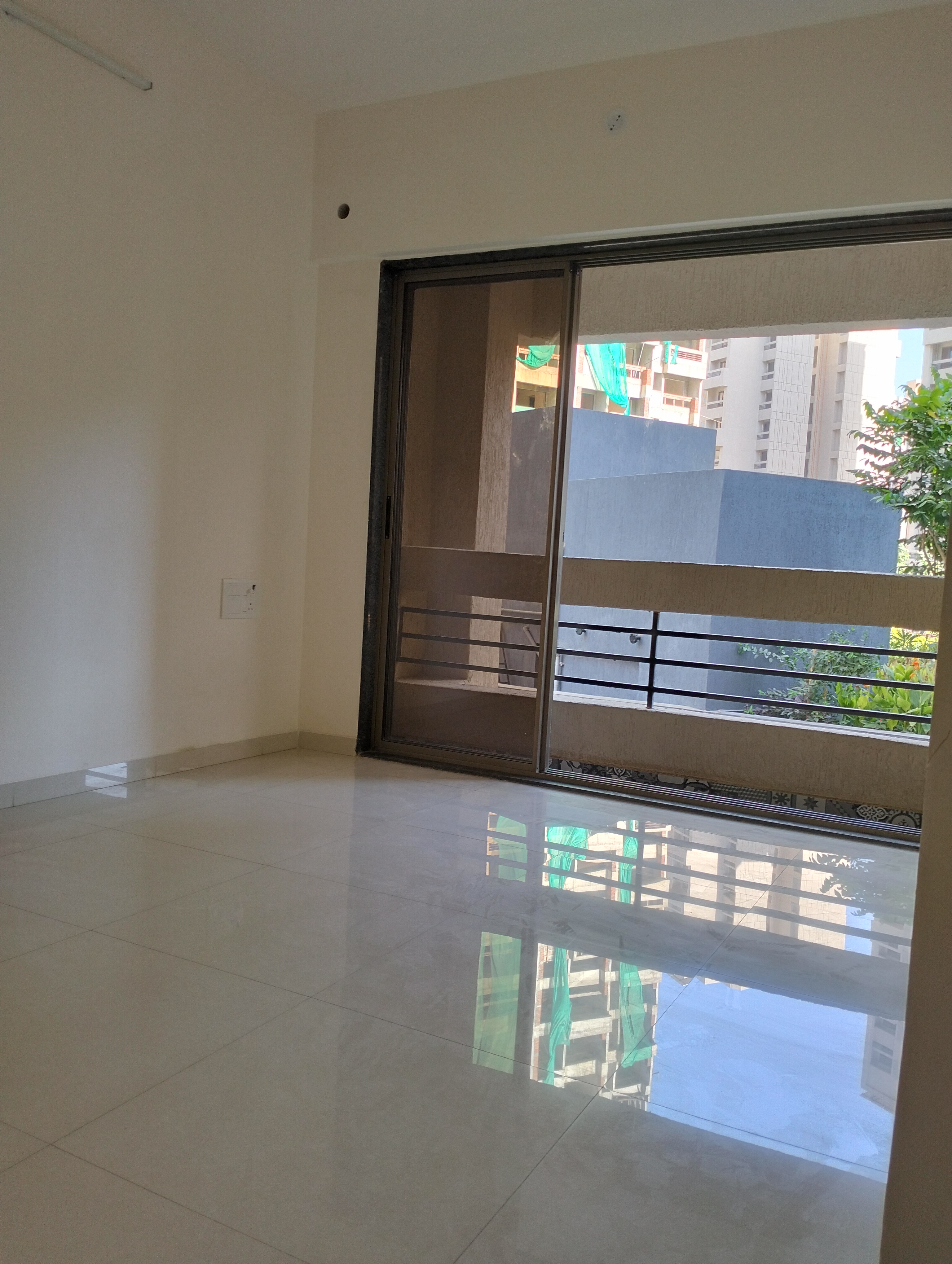 Resale 1 Bedroom 402 Sq.Ft. Apartment in Evershine Amavi 303 Phase 1 ...