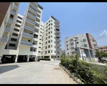 3 BHK Apartment For Rent in Nayans Nature Springs Kukatpally Hyderabad 6554212