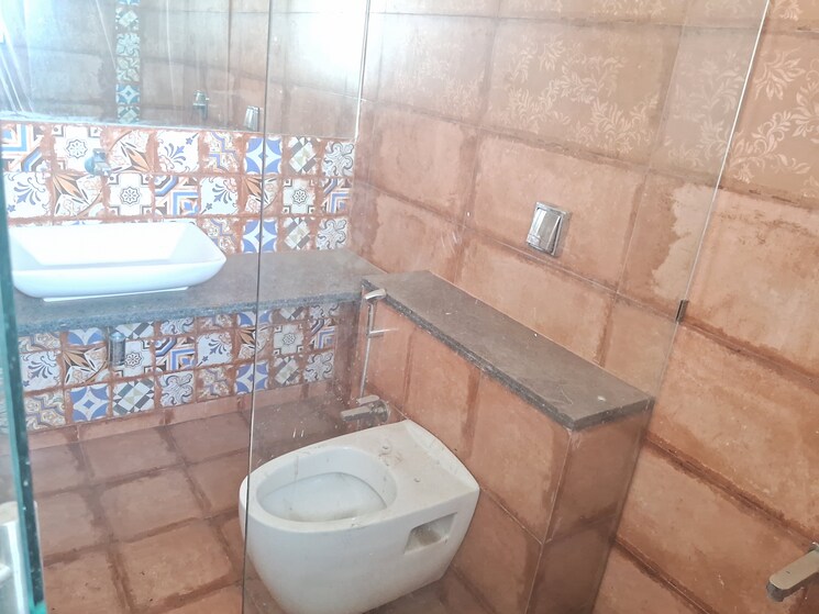 Bathroom, siddharth-geetanjali-heights 4 Bedroom 2400 Sq.Ft. Apartment In Kharghar Sector 34c Navi Mumbai 6560311