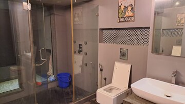 Bathroom in 1 BHK Apartment at Lokhandwala Complex, Andheri West – for Rent