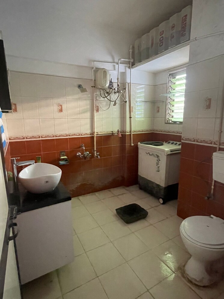 Bathroom, purushottam-plaza 4 Bedroom 1575 Sq.Ft. Apartment In Kasarvadavali Thane 6564029